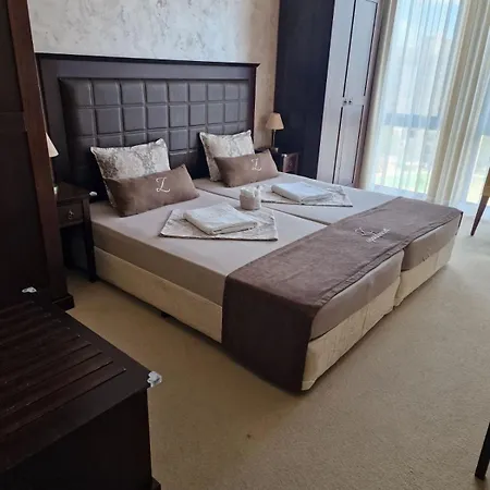 Z-apartment *